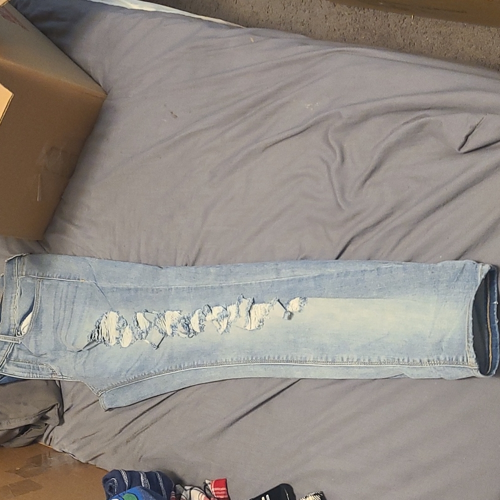 Jeans - Picture 2 of 3